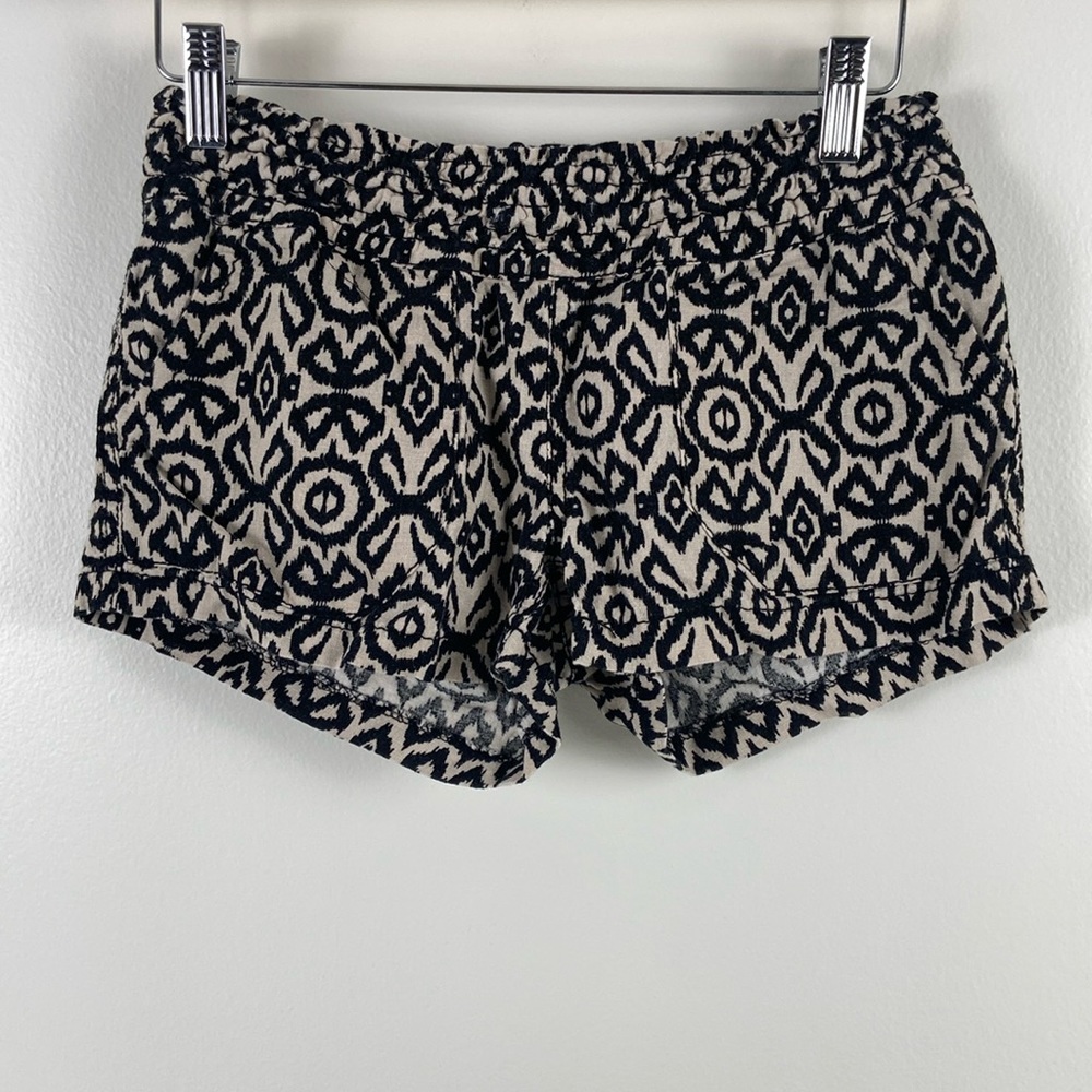 ✨3/$25✨ Revamped Aztec Print Cloth Shorts - XS